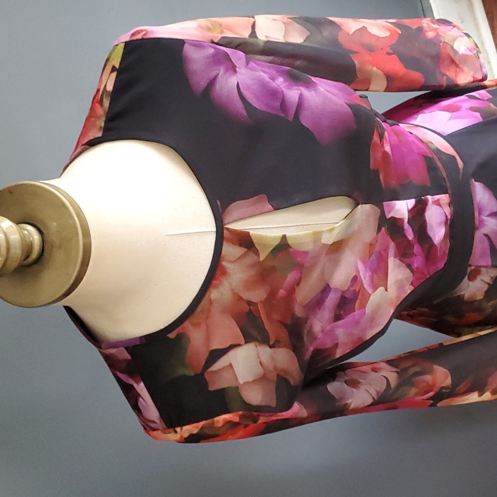 Ted Baker floral dress - Picture 6 of 17